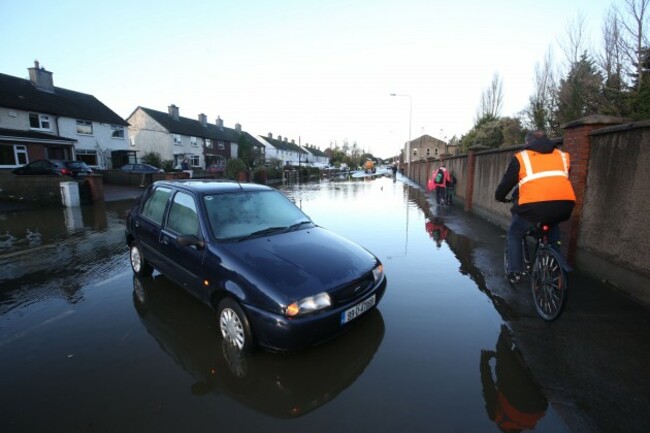 14/11/2014. Dublin Floods. Pictured flood water fr