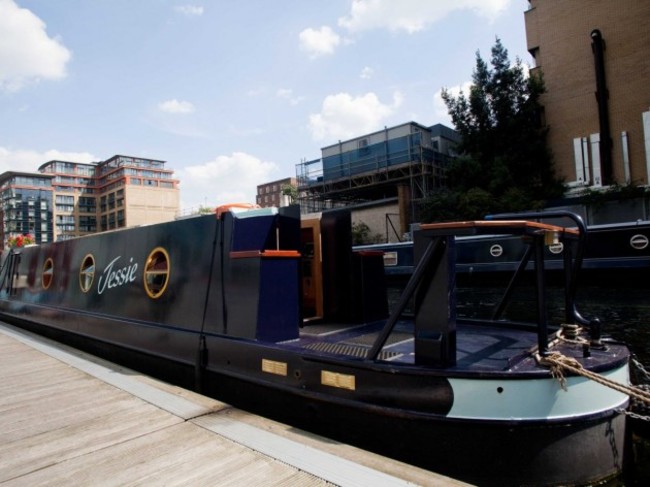 get-some-shut-eye-on-a-london-canal-boat