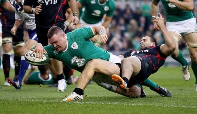 Dave Kilcoyne scores his sides first try despite David Kacharava