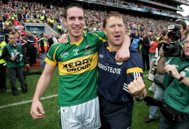 Declan O'Sullivan and Manager Jack O'Connor celebrate victory