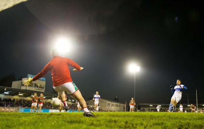 Tomas Quinn scores from the penalty spot