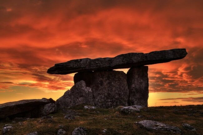Poulnabrone, Sunset