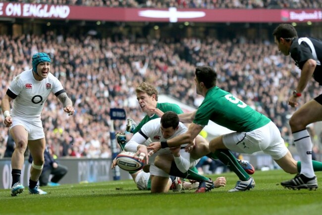 Jonny May almost scores a try early ion the game