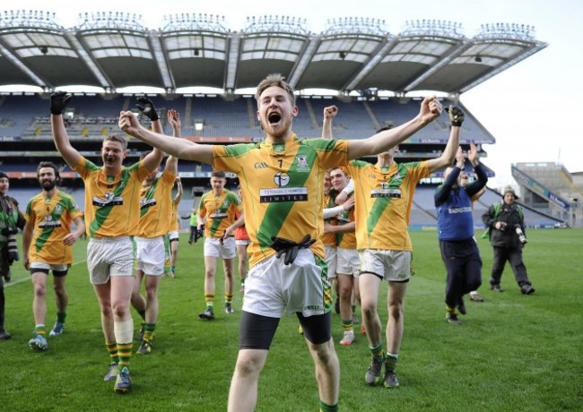 Nathan Sherry celebrates