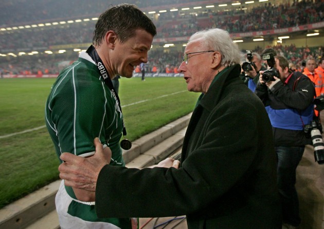 Brian O'Driscoll celebrates with Jack Kyle