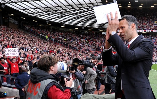 Soccer - Barclays Premier League - Manchester United v Norwich City - Old Trafford