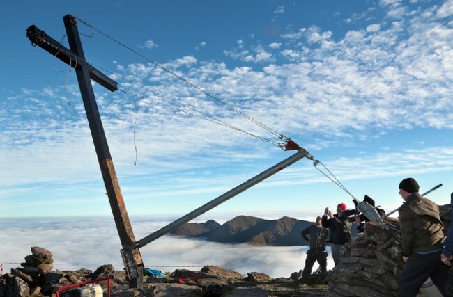Carrauntoohil Cross Reinstated3