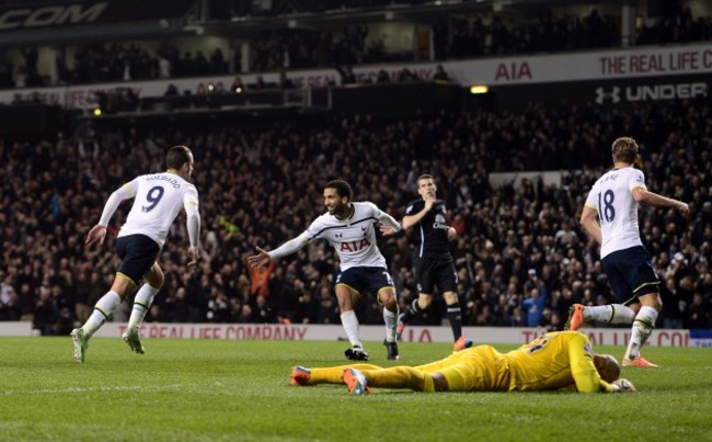 Soccer - Barclays Premier League - Tottenham Hotspur v Everton - White Hart Lane