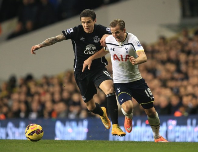 Soccer - Barclays Premier League - Tottenham Hotspur v Everton - White Hart Lane