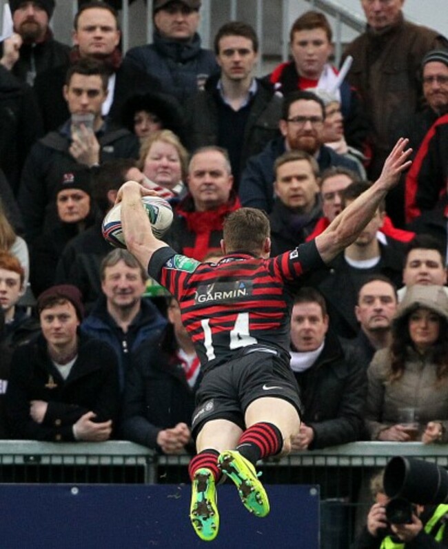 Chris Ashton scores a try