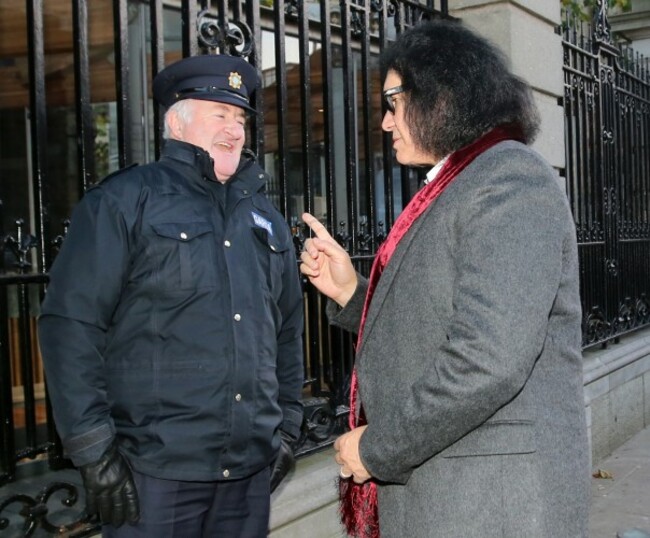 Gene Simmons. Pictured (Right) Gene Si