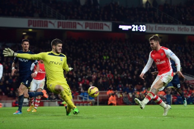 Soccer - Barclays Premier League - Arsenal v Southampton - Emirates Stadium