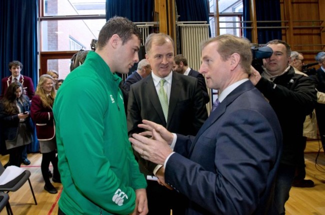 Robbie Henshaw, Hugo MacNeill and Enda Kenny