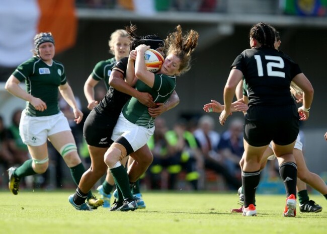 Grace Davitt  tackled by Rawinia Everitt