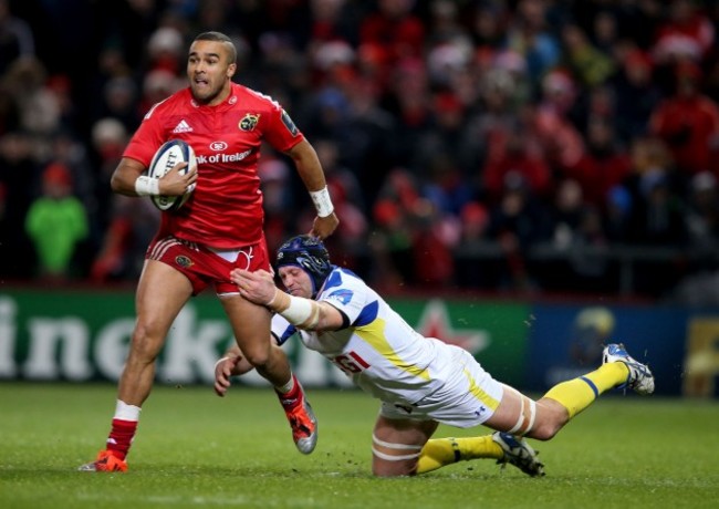 Simon Zebo beats Julien Bonnaire