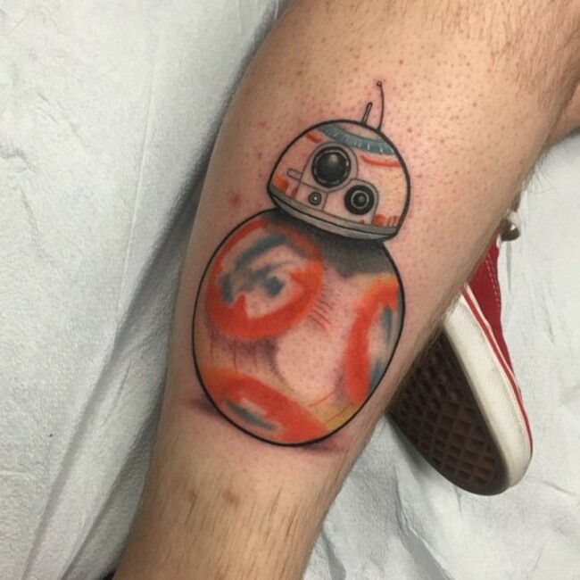 I may have the first ever #episodeVII tattoo haha! This little dude is the shit! @tyler480 killed it on this tattoo, thanks so much man! Cue the Star Wars theme! #starwars #theforceawakens #episodeVII #balldroid #droid #jjabrams #lucasfilms #disney #tattoo #tattoos #starwarstattoo #ink #bodyart #aztattoo #blacklotustattoo