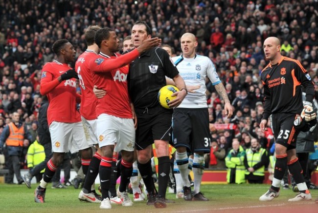 Soccer - Barclays Premier League - Manchester United v Liverpool - Old Trafford