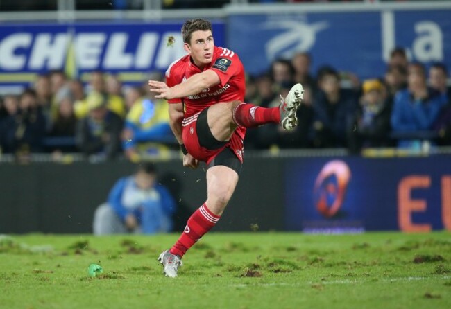 Munster&rsquo;s Ian Keatley kicks a penalty to get the bonus point for Munster