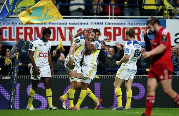 Damien Chouly celebrates with Wesley Fofana after he scored his sides third try