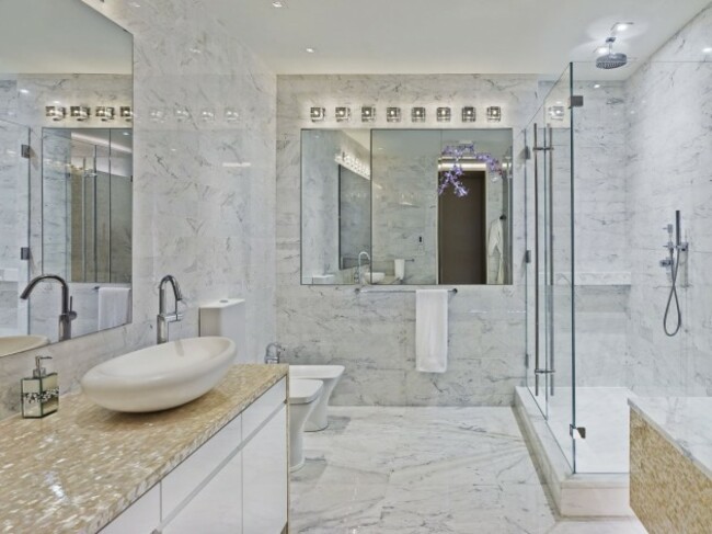 the-penthouse-has-12-bathrooms-throughout