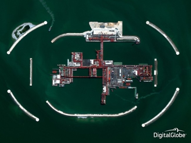 objects-in-the-middle-of-the-ocean-can-be-hard-to-access-regularly-so-observing-them-via-satellite-can-be-helpful-in-the-way-of-monitoring-conditions-and-checking-on-equipment-heres-one-example-an-oil-facility-in-t