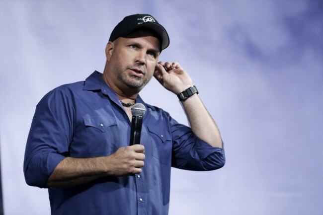 Music Garth Brooks