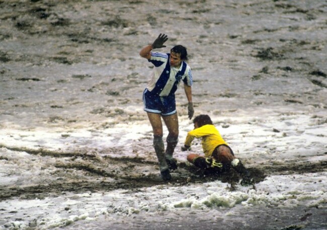 Soccer - Intercontinental Cup Final - Toyota Cup - FC Porto v C.A. Penarol - National Stadium - Tokyo