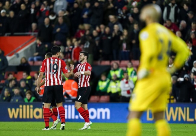 Soccer - Barclays Premier League - Southampton v Everton - St. Mary's Stadium