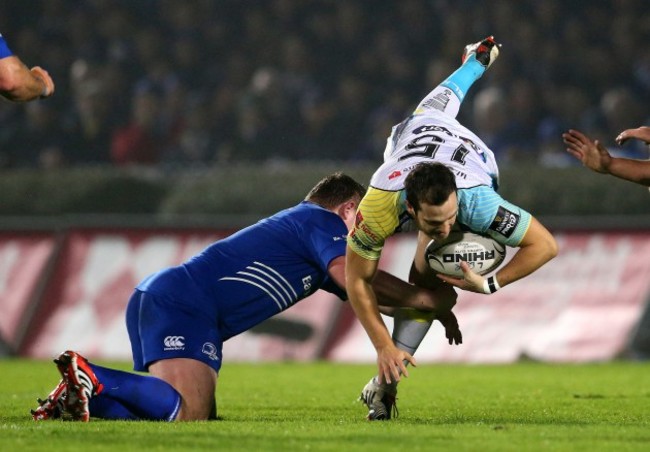 Tadhg Furlong tackles Dan Evans