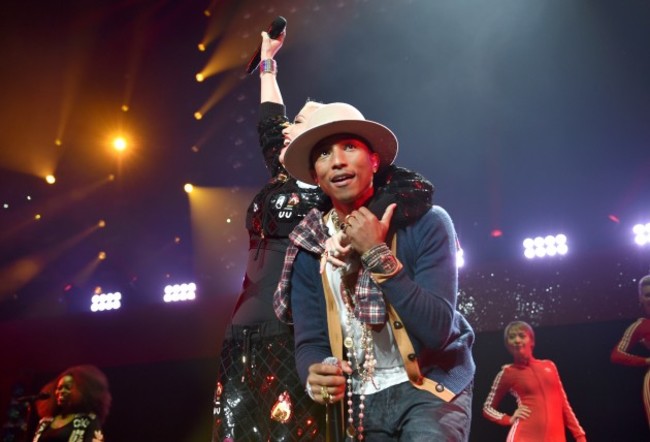 2014 KIIS FM's Jingle Ball - Show