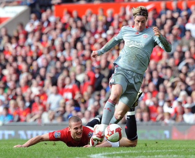 Soccer - Barclays Premier League - Manchester United v Liverpool - Old Trafford