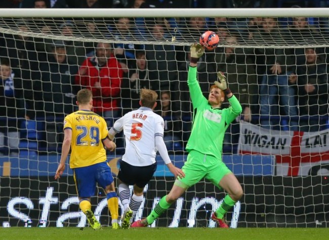 Soccer - FA Cup - Third Round - Bolton Wanderers v Wigan Athletic - Reebok Stadium