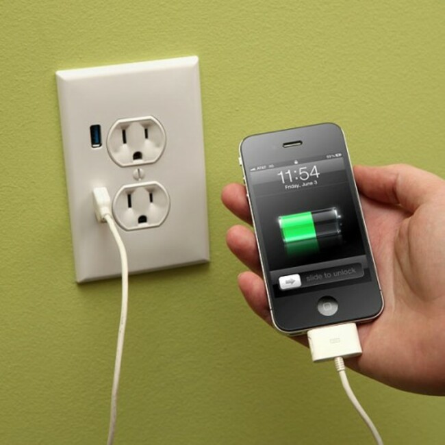 Outlet-with-usb-port-Philadelphia-Electrician-Product-Review