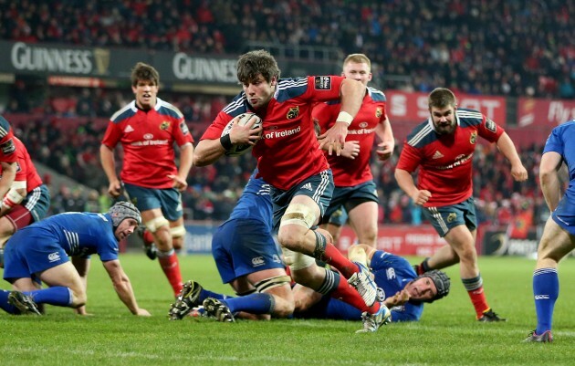 Dave O'Callaghan scores a try