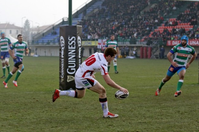 Paddy Jackson socres a try