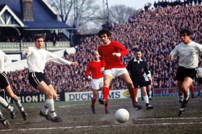 Soccer - League Division One - Fulham v Manchester United