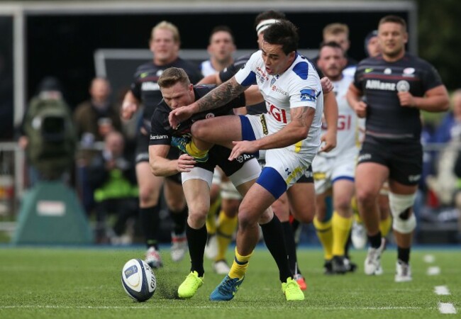 Clermont Auvergne&Otilde;s Zac Guildford and Saracens&Otilde;s Chris Ashton