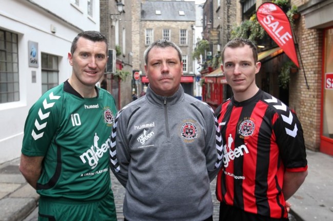 Jason Byrne, manager Keith Long and Derek Pender