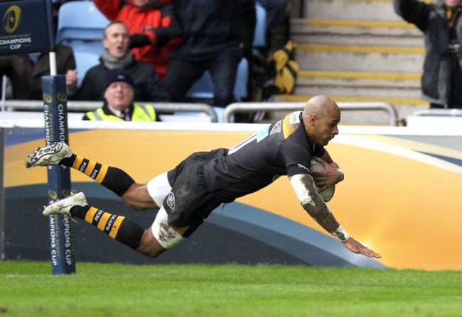 Tom Varndell scores a try that was disallowed