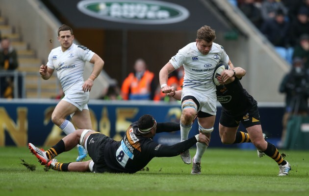 Jordi Murphy tackled by Nathan Hughes