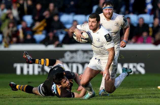 Rob Kearney tackled by Alex Lozowski