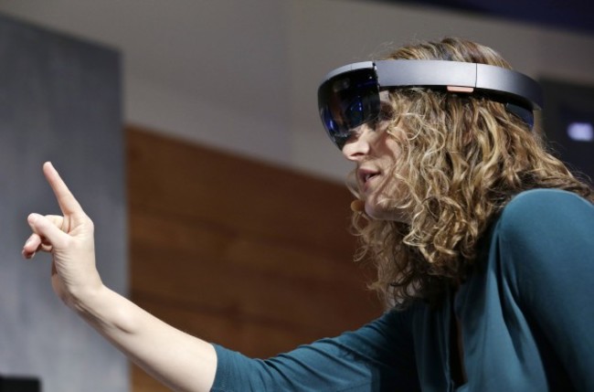 Digital Life Review Microsoft Holograms