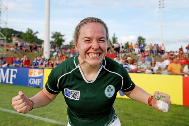 Niamh Briggs celebrates after beating New Zealand