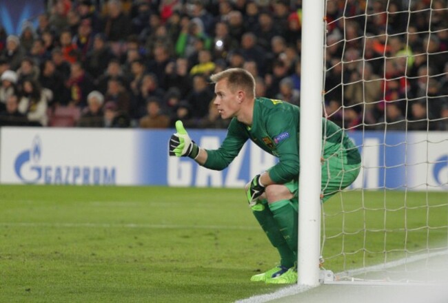 Soccer - UEFA Champions League - Group F - Barcelona v Paris Saint-Germain - Camp Nou