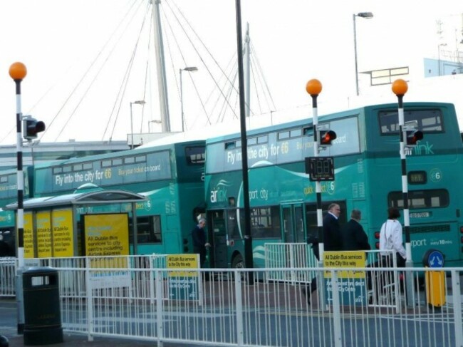 4437012-Airport_to_Dublin_City_buses_Howth