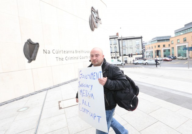 File Photo THE MAN WHO can be heard calling President Michael D Higgins a midget parasite in video footage shot outside a Dublin school last week is one of the main organisers of this Saturday’s planned mass rally against water charges in Dublin City Ce