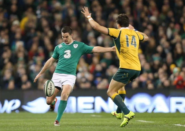 Jonathan Sexton kicks