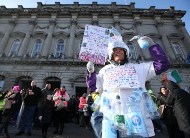 water-protest-pictured-rita-lawlor-fr-390x285