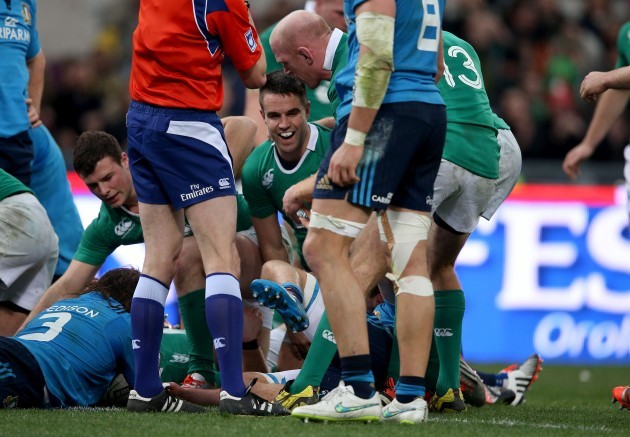Conor Murray celebrates his try with teammates