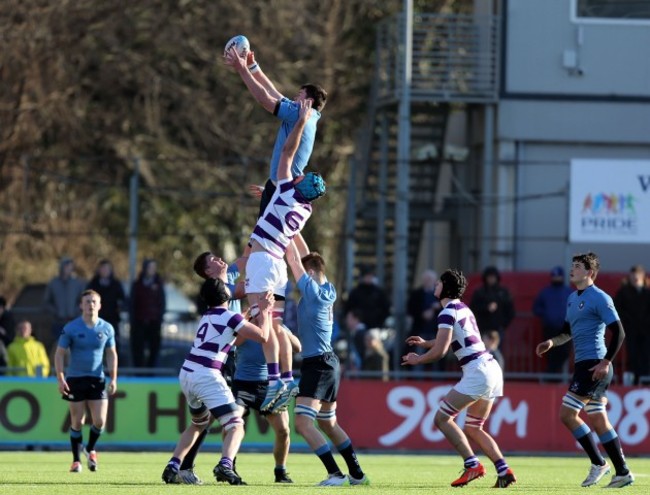 Oisin Dowling wins a line-out